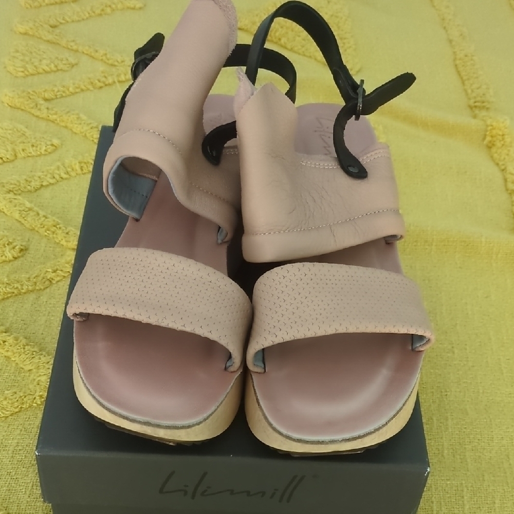 Lili Mill Made In Italy Woden Wedge Soft Leather Soft Blush Sandals Euro 40 US 9